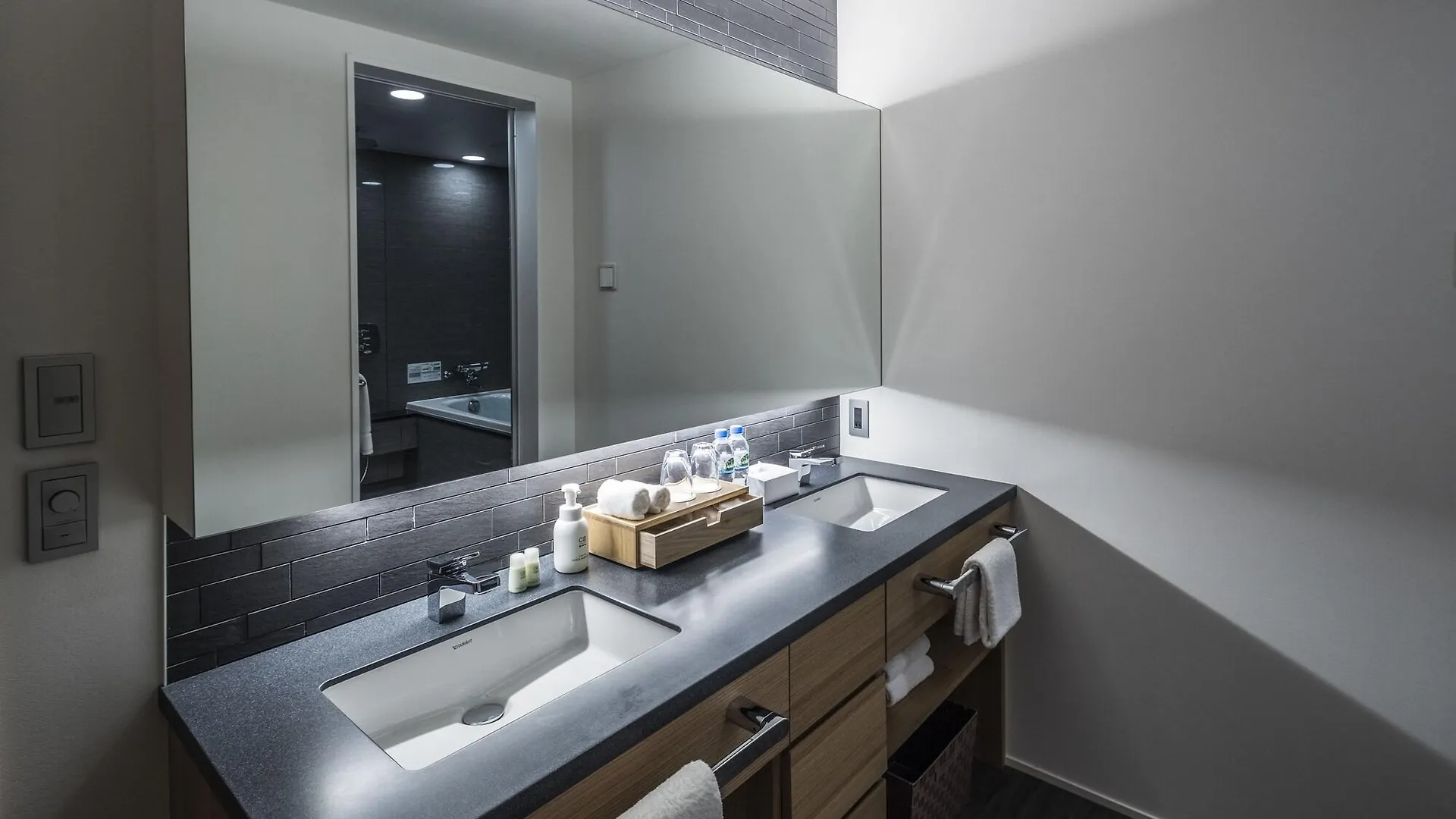 Tomoya Residence Hotel קיוטו